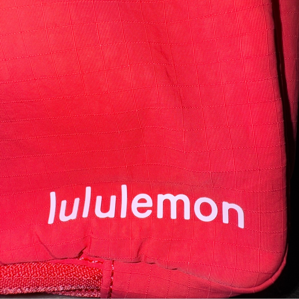 Lululemon Mini Belt Bag, Pink Punch/Meadowsweet - Picture 3 of 7